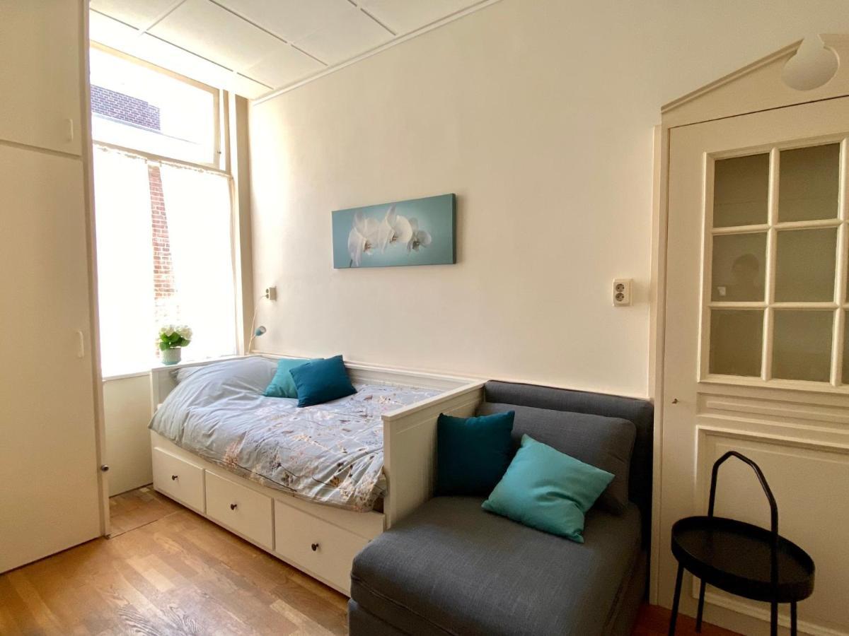 Appartamento Basic Little House Scheveningen L'Aia Esterno foto